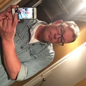 Meet your Posher, Chuck